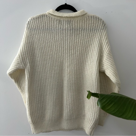 ❌SOLD ❌ Vintage Sweater - Picture 9 of 14